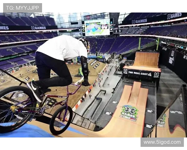 上海极限运动队在世界杯中的耐力表现分析与点评 上海极限运动队在世界杯中的耐力表现分析与点评