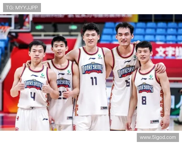 南京羽毛球队在世锦赛积分榜上以84分稳居第一位置展现强劲实力