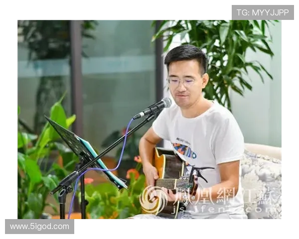 张军亲授滑板技巧与心得体会助你轻松入门畅享滑行乐趣