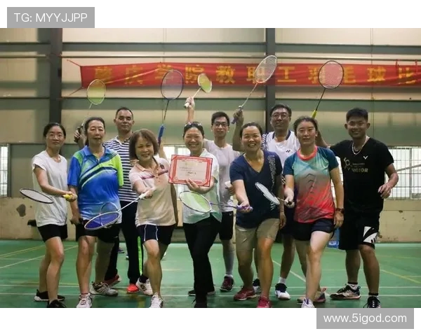 成都羽毛球队与北京羽毛球队赛后状态分析与复盘总结