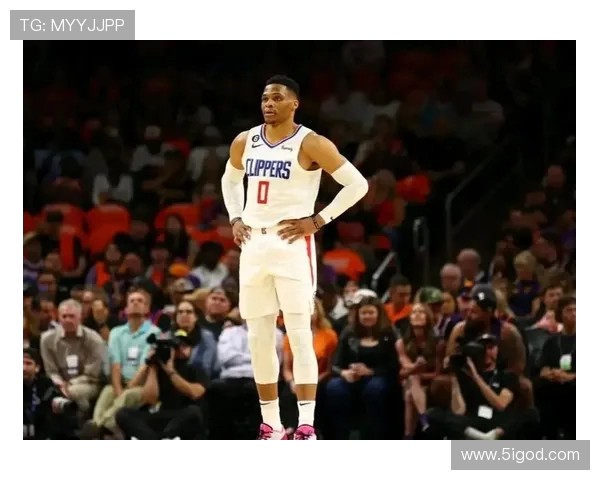 布鲁克洛佩斯:从NBA巨星到篮球战术的变革者与领军人物 布鲁克洛佩斯:从NBA巨星到篮球战术的变革者与领军人物