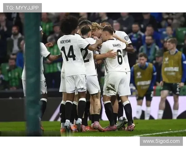 爱尔兰21岁青年队与德国21岁青年队激战正酣精彩对决引发热议