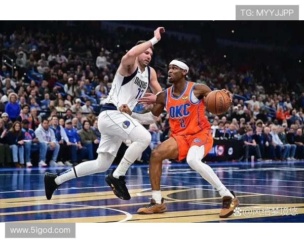 达拉斯小牛队与雷霆的激烈对决展现篮球魅力与团队精神的巅峰对抗