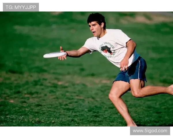 飞盘运动中的团队精神:深入探讨成都飞盘队的协作与默契 飞盘运动中的团队精神:深入探讨成都飞盘队的协作与默契