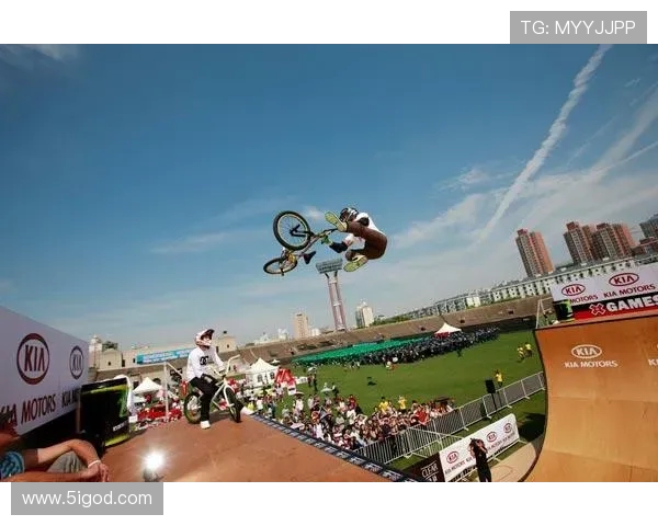 深圳极限运动队勇夺最新耐力赛事TOP10榜首引领潮流