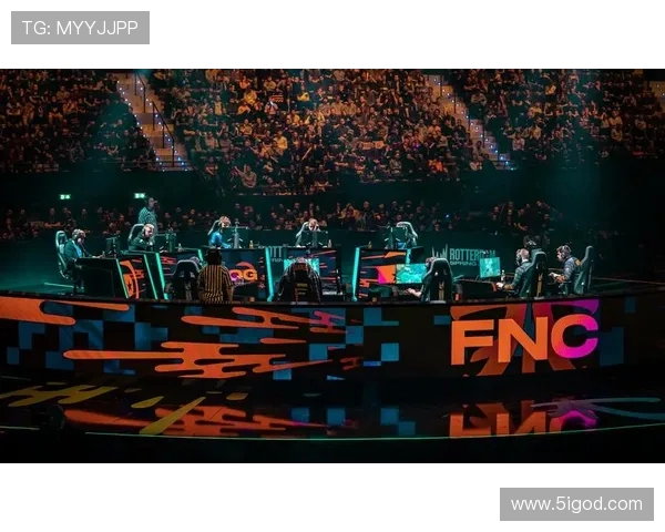 聚焦CSGO：FPX战队在比赛中展现的意识与战术思考分析