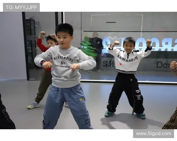 成都街舞队实力不容小觑荣登全国街舞力量排行榜第十名